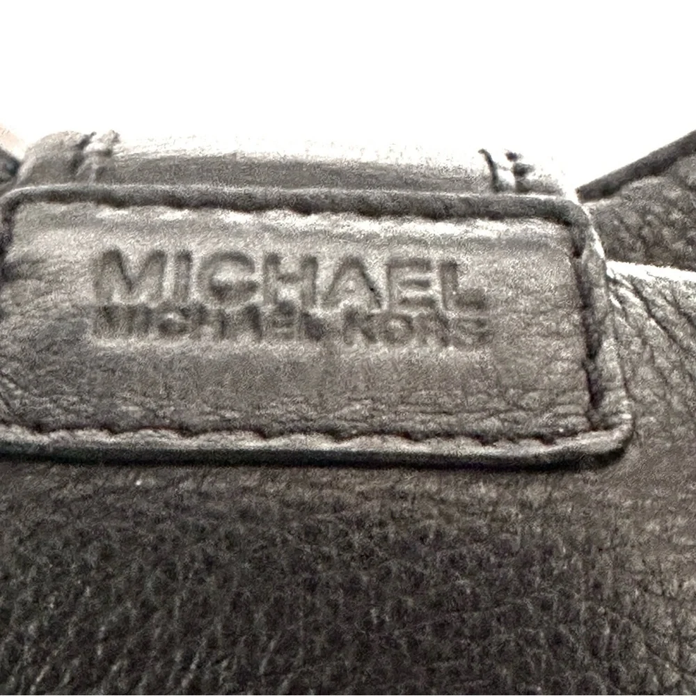 Michael Kors Black Hobo Handbag Magnetic Closure Inner Pockets